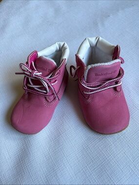 Timberland Pink Toddler Infant Suede Leather Bootie. Like New.
Size 3